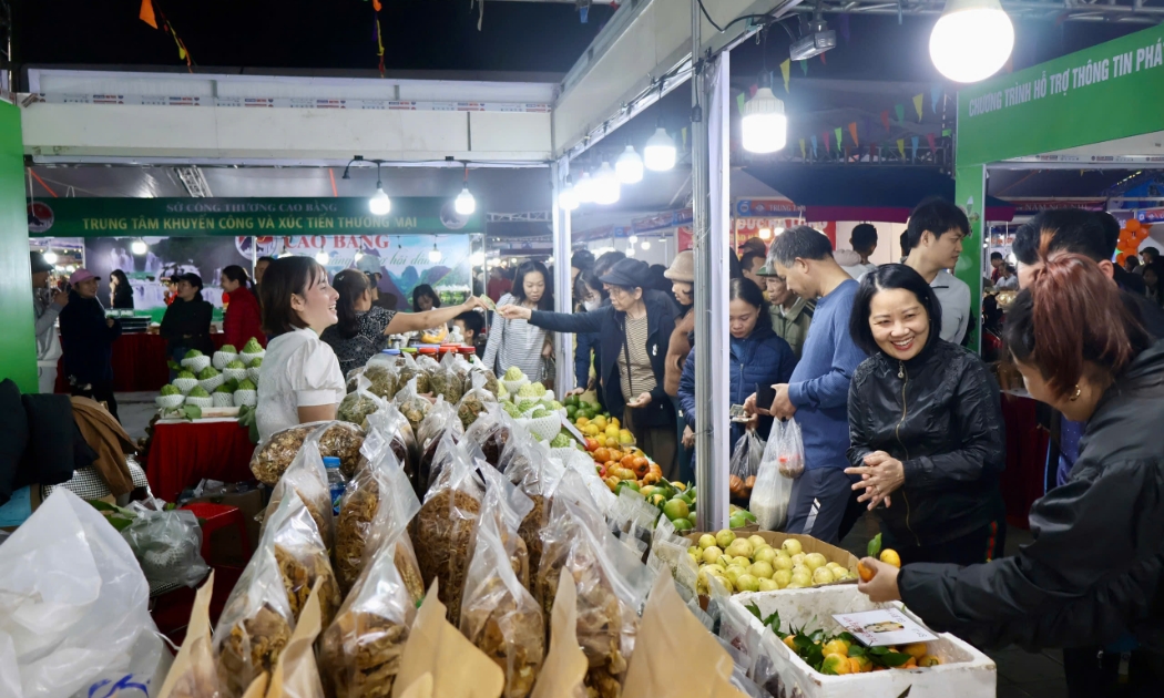 Hơn 200 gian hàng tham gia Hội chợ đồng bằng sông Hồng - Hải Phòng 