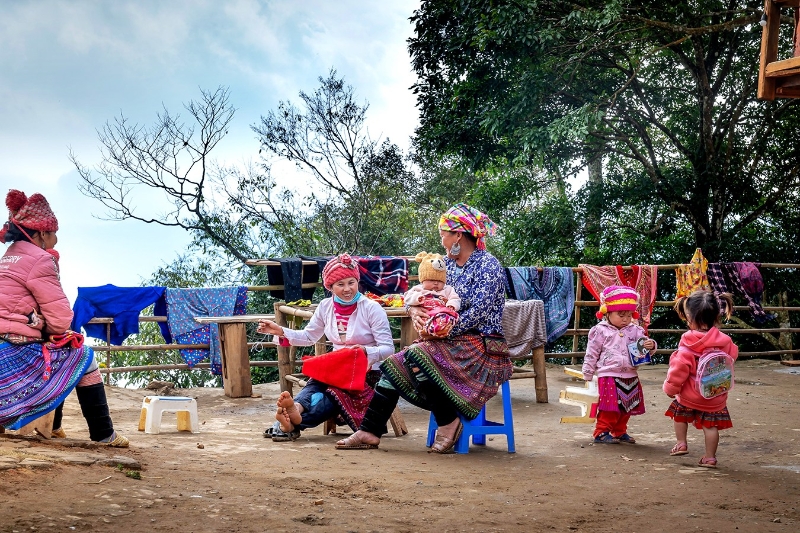 Vietnam welcomes 1.73 mln foreign tourists in October