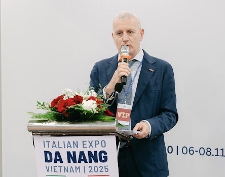 Ông Michele D’Ercole, Chủ tịch ICHAM phát biểu tại lễ khai mạc.