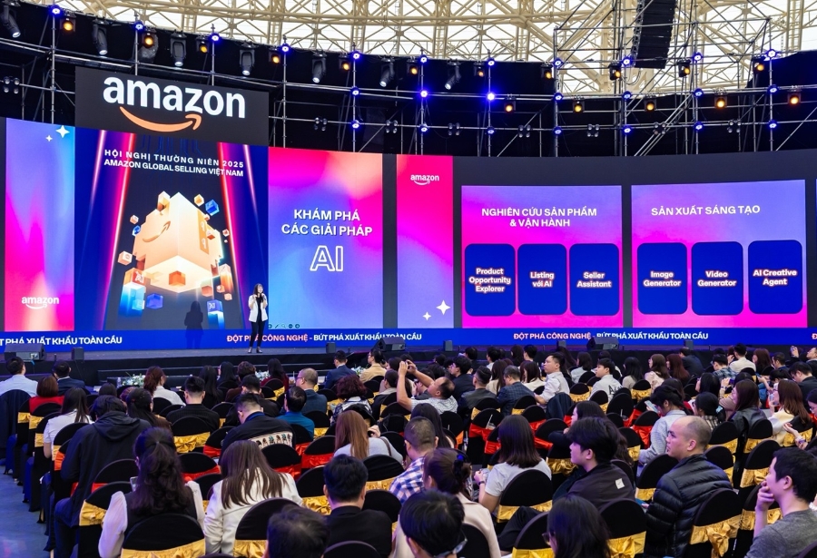Toàn cảnh Hội nghị Thường niên 2025 với chủ đề “Đột phá công nghệ - Bứt phá xuất khẩu toàn cầu”. Ảnh: Amazon Global Selling.