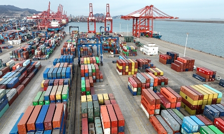 Cán cân thương mại nửa cuối tháng 10 tiếp tục thặng dư dù xuất khẩu sụt giảm