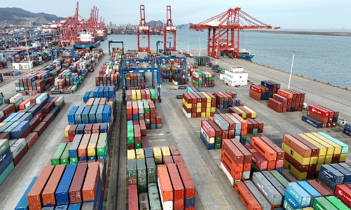 Cán cân thương mại nửa cuối tháng 10 tiếp tục thặng dư dù xuất khẩu sụt giảm