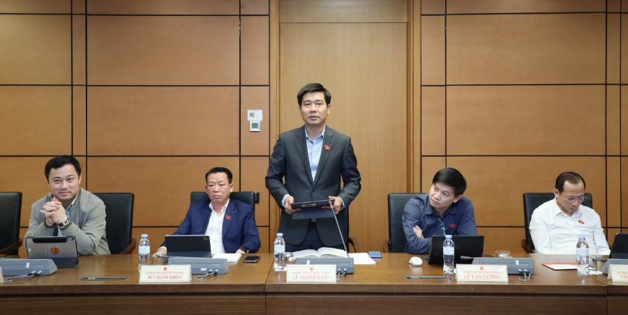 Đại biểu Lê Thanh Hoàn, đoàn đại biểu Quốc hội tỉnh Thanh Hoá. 