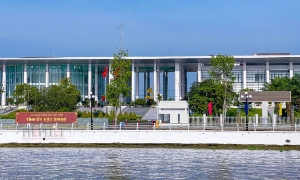 Cần Thơ: Kiến nghị Chính phủ cho phép đấu giá công khai các trụ sở, đất công dôi dư để bổ sung nguồn vốn
