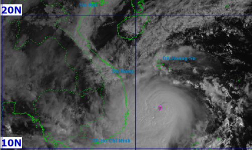 Ứng phó bão số 13 trong tình trạng khẩn cấp hơn 