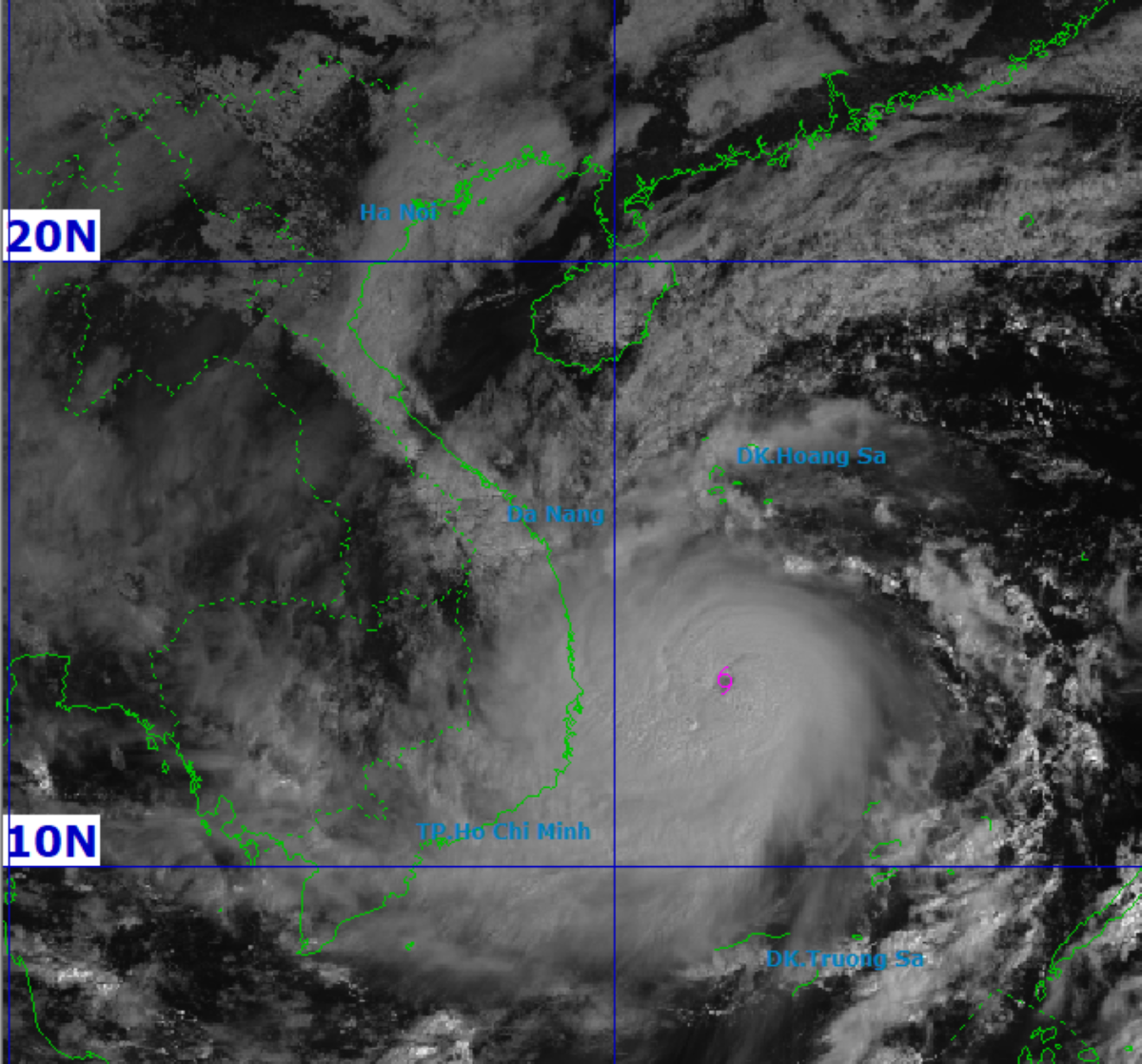 Dự báo trưa và chiều 6/11, bão Kalmaegi ảnh hưởng trực tiếp khu vực từ Quảng Trị đến Khánh Hòa. Ảnh: Trung tâm Dự báo Khí tượng Thủy văn quốc gia.