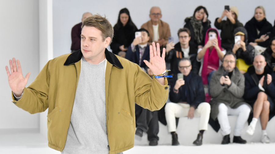 Bộ sưu tập đầu tay của Jonathan Anderson tại Dior cũng đã thu hút đúng đối tượng mà thương hiệu mong muốn.