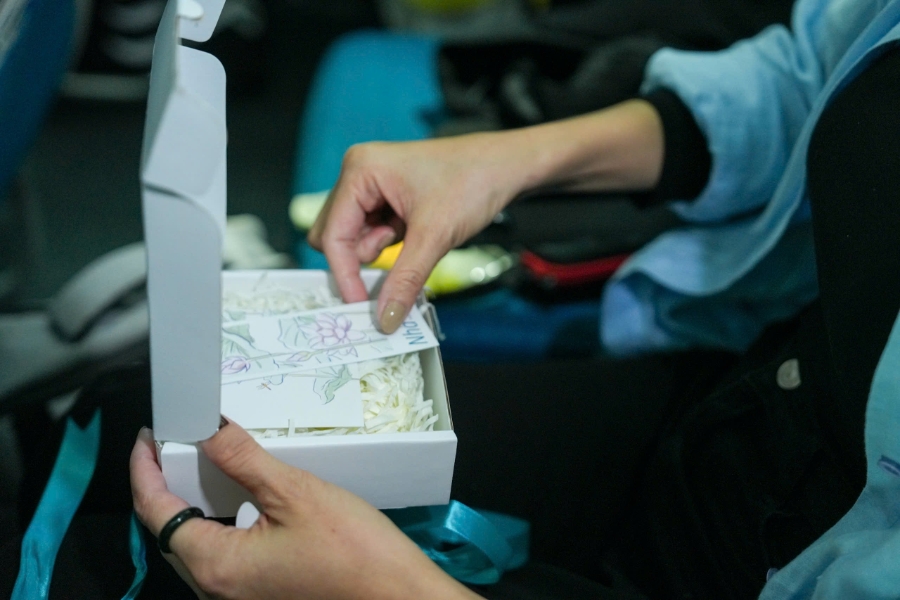 Nhã mang thông điệp “Một mùi hương thanh nhã đồng hành cùng hành khách trên các chuyến bay của Vietnam Airlines.