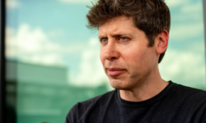 Ông Sam Altman, Giám đốc Điều hành OpenAI Inc., trong chuyến tham quan trung tâm dữ liệu Stargate AI ở Abilene, Texas, Hoa Kỳ