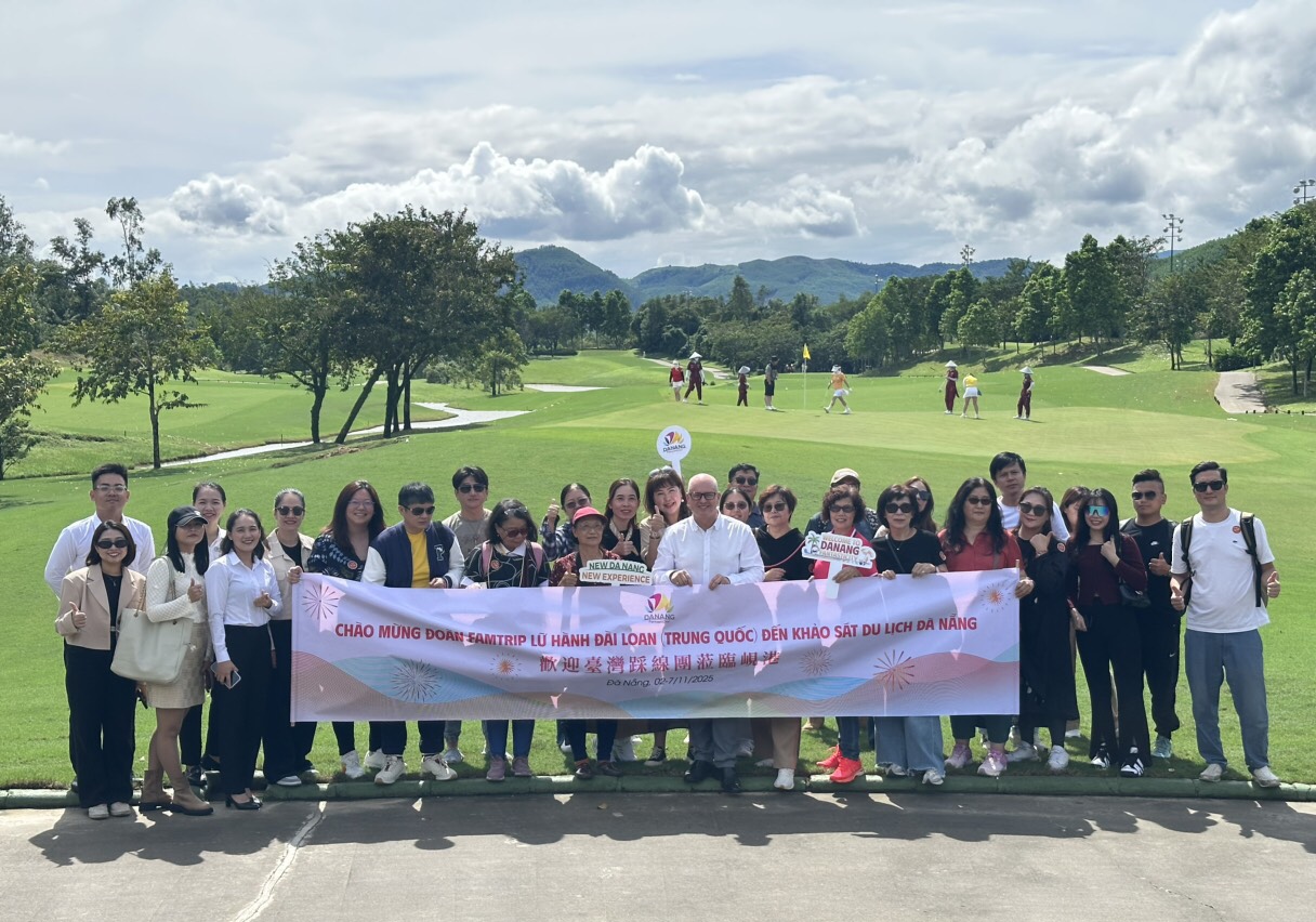 Đoàn Famtrip Đài Loan (Trung Quốc) khảo sát một sân golf tại Đà Nẵng.