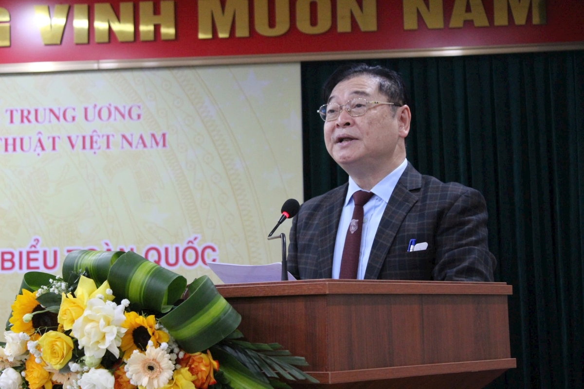 TSKH Phan Xuân Dũng, Chủ tịch Liên hiệp các Hội Khoa học và Kỹ thuật Việt Nam, phát biểu khai mạc.