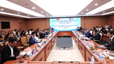 Vietnam-France High-Level Economic Dialogue opens in Hanoi