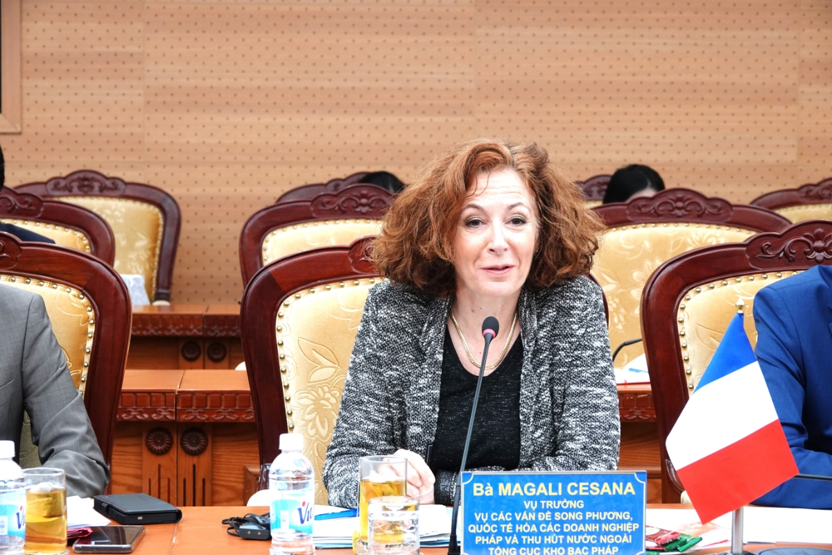 Bà Magali Cesana, Vụ trưởng Vụ các vấn đề song phương, quốc tế hóa các doanh nghiệp Pháp và thu hút nước ngoài, Tổng cục Kho bạc Pháp nhất trí với các đề xuất hợp tác của Việt Nam.&nbsp;