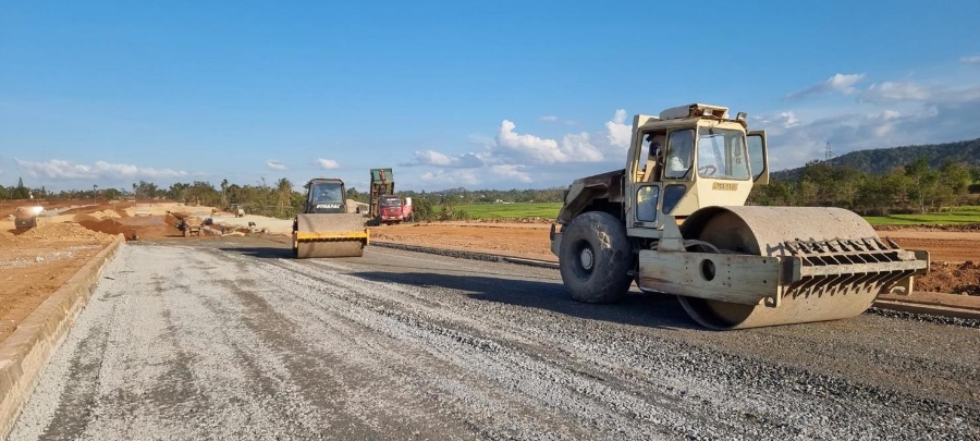 Trước tình trạng khan hiếm vật liệu san lấp, Thanh Hóa mở thêm mỏ và nâng công suất các mỏ hiện có, giúp các công trình trọng điểm duy trì tiến độ.