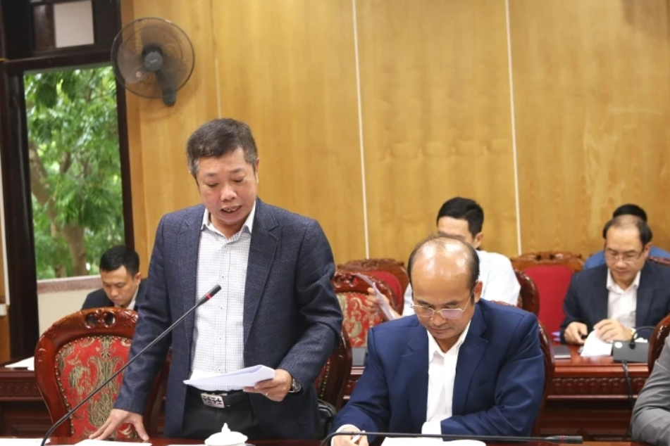 Lãnh đạo Sở Nông nghiệp và Môi trường báo cáo kết quả công tác chống khai thác IUU.