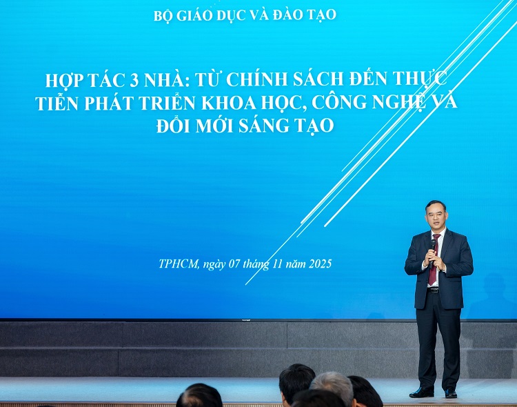 Ông Trần Nam Tú: 