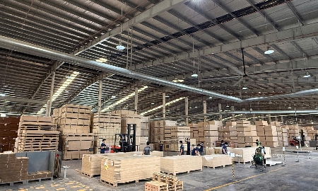 Mức thuế mới của Mỹ tạo áp lực lên doanh nghiệp gỗ Việt Nam cũng mở ra cơ hội để doanh nghiệp thích ứng và nâng cao năng lực cạnh tranh - Ảnh minh họa.