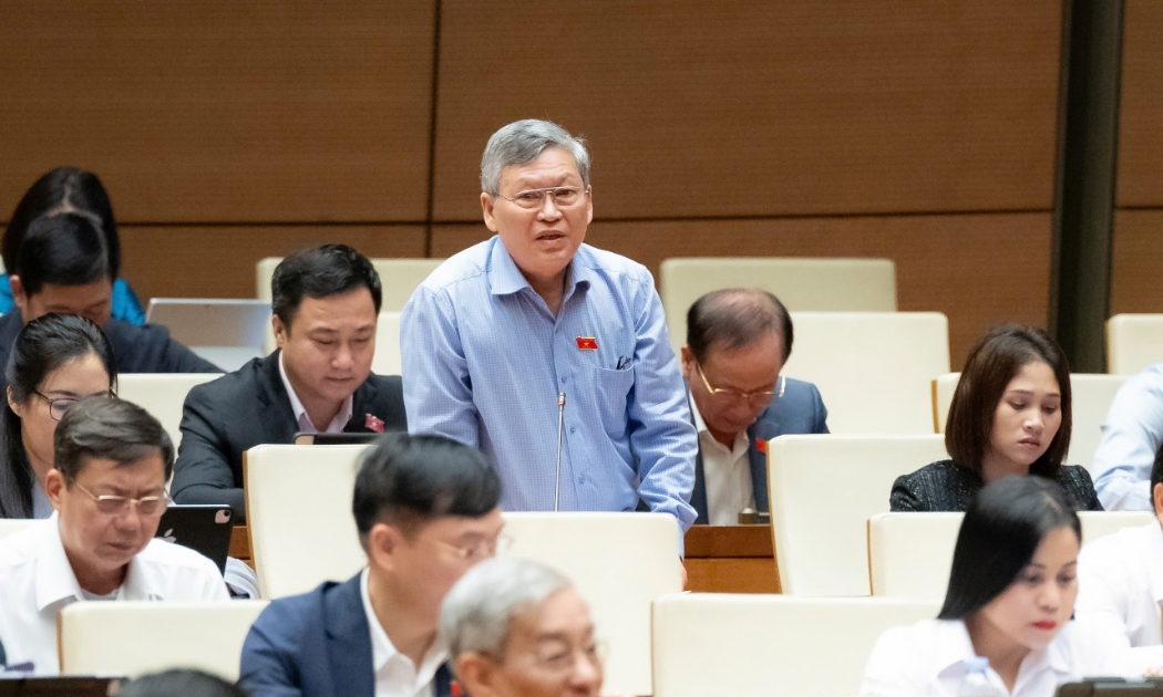 Đề nghị hỗ trợ tài chính cho phụ nữ sinh đủ 2 con ở mọi độ tuổi