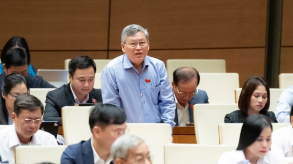 Đề nghị hỗ trợ tài chính cho phụ nữ sinh đủ 2 con ở mọi độ tuổi