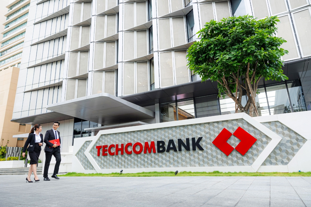 Techcombank là ngân hàng có tỷ lệ an toàn vốn cao nhất trong nhóm các ngân hàng Việt Nam được Fitch xếp hạng.