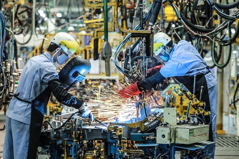 Sản xuất công nghiệp là một trong những lĩnh vực có nhiều cơ sở sử dụng năng lượng trọng điểm. Ảnh minh họa