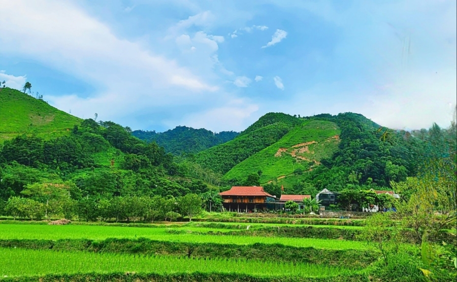 Điểm du lịch cộng đồng xóm Mỏ Gà là một trong hai điểm du lịch cộng đồng được UBND tỉnh Thái Nguyên công nhận năm 2022. 