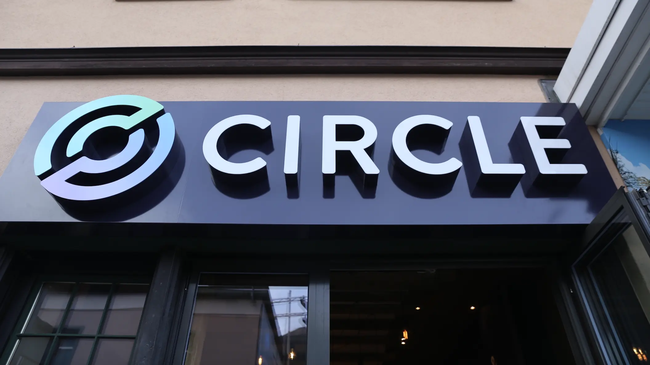 Công ty IPO tại Mỹ năm nay có cổ phiếu tăng giá mạnh nhất là Circle, nhà phát hành stablecoin USDC. 