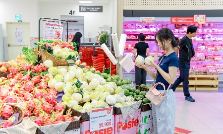 Nhiều chương trình khuyến mãi được xem là “cú hích” cho thị trường cuối năm.