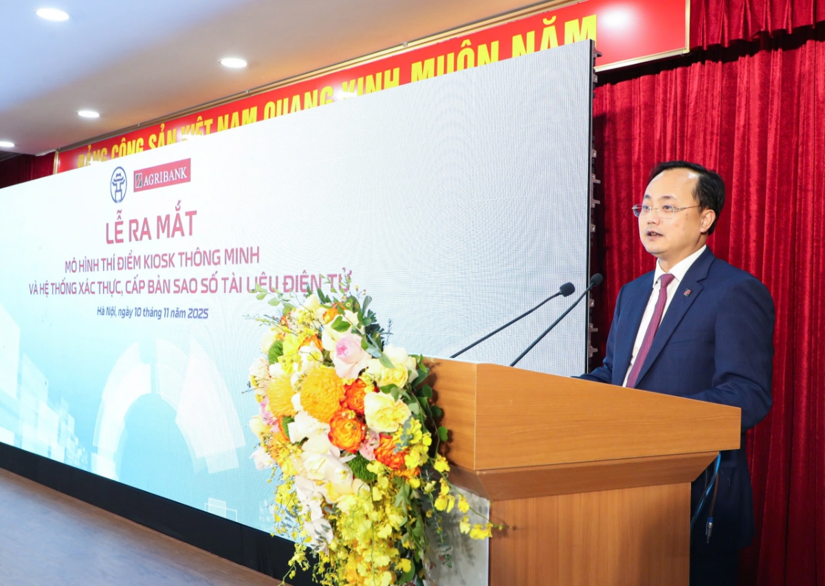 Ông Tô Huy Vũ - Chủ tịch HĐTV Agribank phát biểu tại buổi lễ.