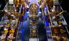 Mô hình chip lượng tử tại trung tâm dữ liệu lượng tử của IBM Đức. Ảnh: Marijan Murat/Zuma Pres