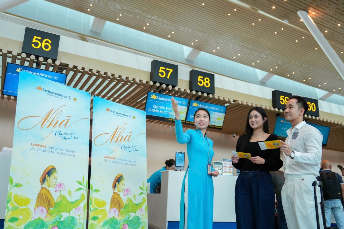 Vietnam Airlines trở thành hãng hàng không đầu tiên tại Việt Nam ra mắt mùi hương thương hiệu riêng.
