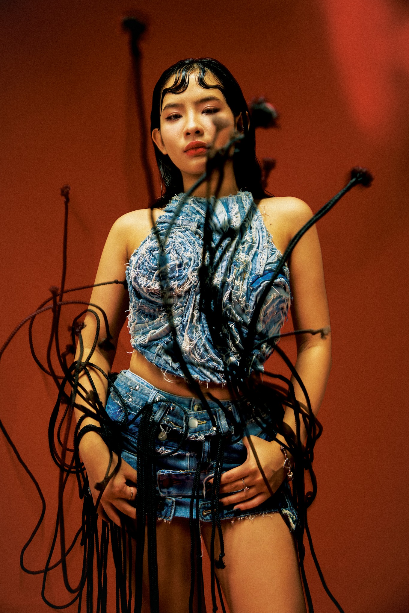 Tuần lễ thời trang quốc tế Việt Nam mùa này có gì mới? - Ảnh 12