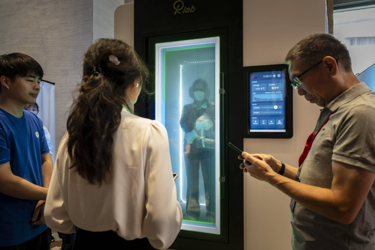 Thị trường chăm sóc sức khỏe đã bước vào giai đoạn ứng dụng công nghệ cao và dữ liệu sinh học .