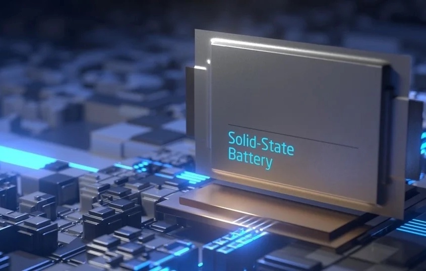 <i>Một thách thức kỹ thuật cốt lõi nằm ở độ dẫn ion kém của chất điện phân rắn và trở kháng cao tại giao diện rắn-rắn.</i>