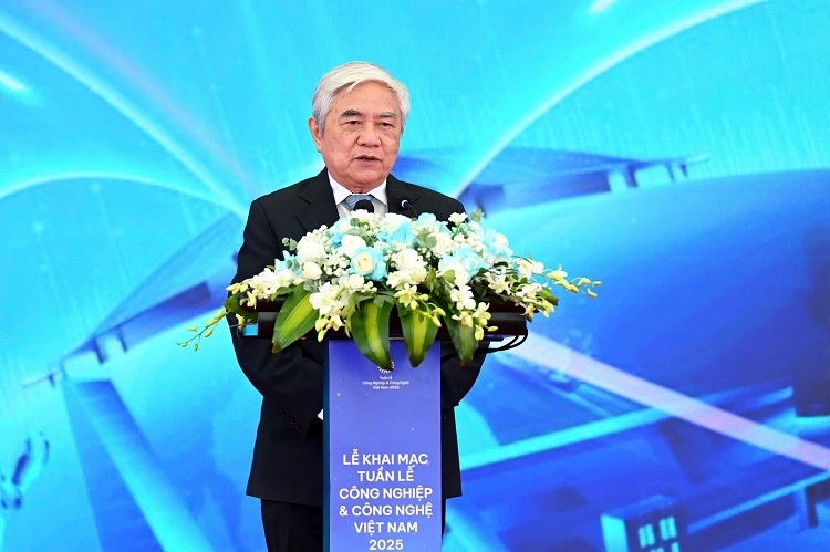 Ông Nguyễn Quân phát biểu tại&nbsp;Tuần lễ Công nghiệp và Công nghệ Việt Nam 2025.