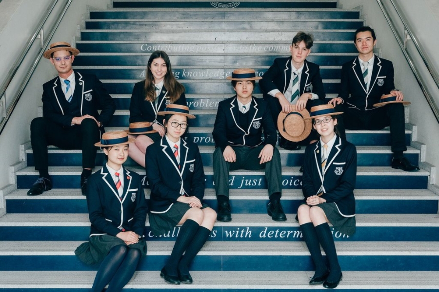 Giáo dục là khoản đầu tư trực tiếp nhằm duy trì tài sản dòng tộc của giới thượng lưu.