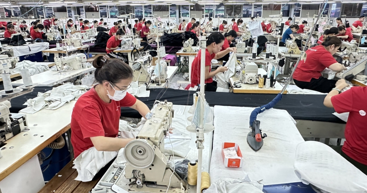 Chuyển đổi kép ngành dệt may: Rào cản từ vốn, nhân lực đến chính sách