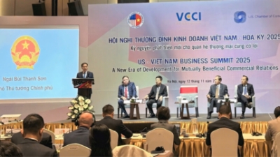 US-Vietnam Business Summit opens in Hanoi