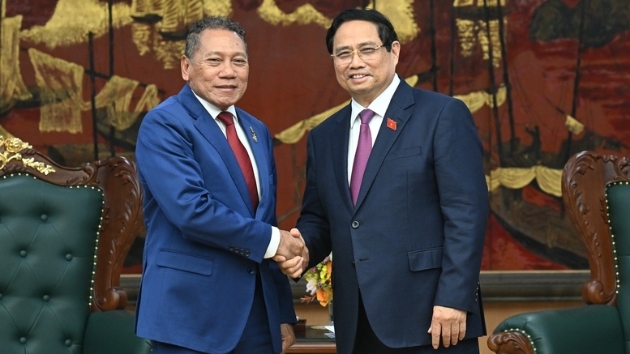 PM proposes enhancing trade cooperation with Solomon Islands