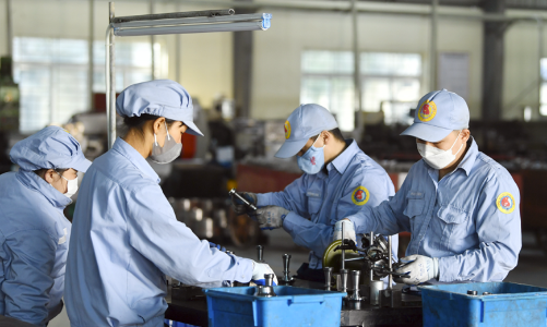 Tuyệt đối không cắt giảm tiền lương khác khi tăng lương tối thiểu