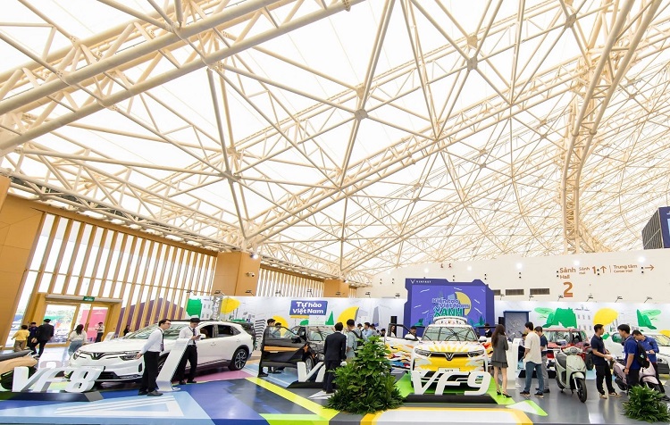 Cộng đồng doanh nghiệp và khách tham quan sẽ được trải nghiệm liền mạch 5 triển lãm chuyên ngành hàng đầu quốc gia, tạo nên chuỗi giá trị liên kết toàn diện chưa từng có.