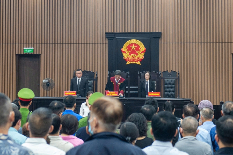 Quang cảnh phiên tòa.