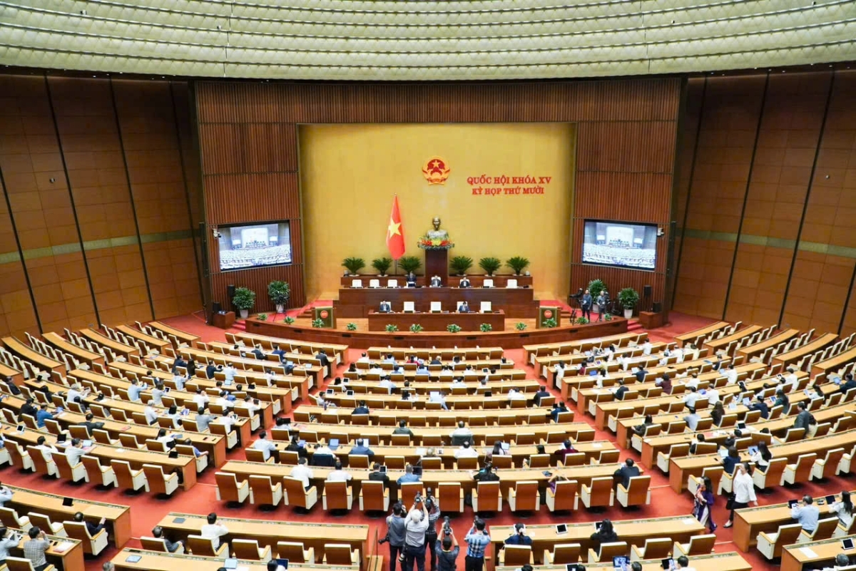 Quốc hội thảo luận tại hội trường về dự án Luật Hàng không dân dụng Việt Nam (sửa đổi).