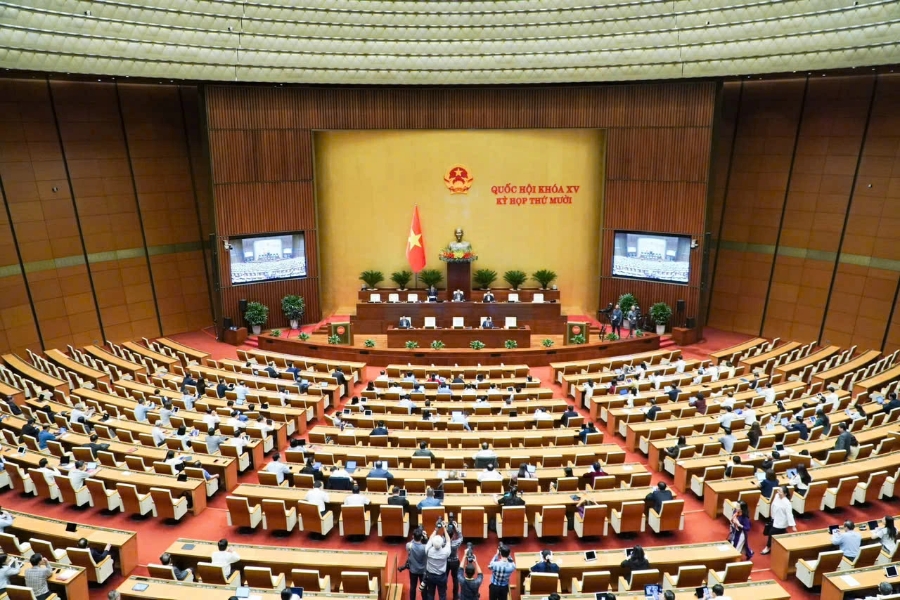 Quốc hội thảo luận tại hội trường về dự án Luật Hàng không dân dụng Việt Nam (sửa đổi).