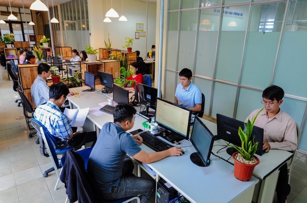 Doanh nghiệp tại Huế ứng dụng nền tảng số trong quản lý sản xuất và kinh doanh.