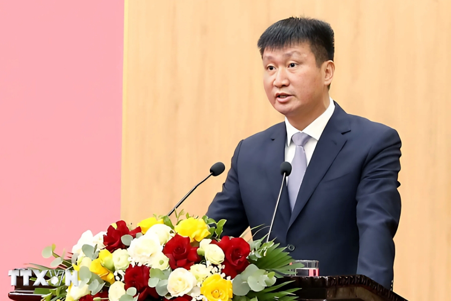 Tân Chủ tịch UBND tỉnh Ninh Bình Trần Huy Tuấn