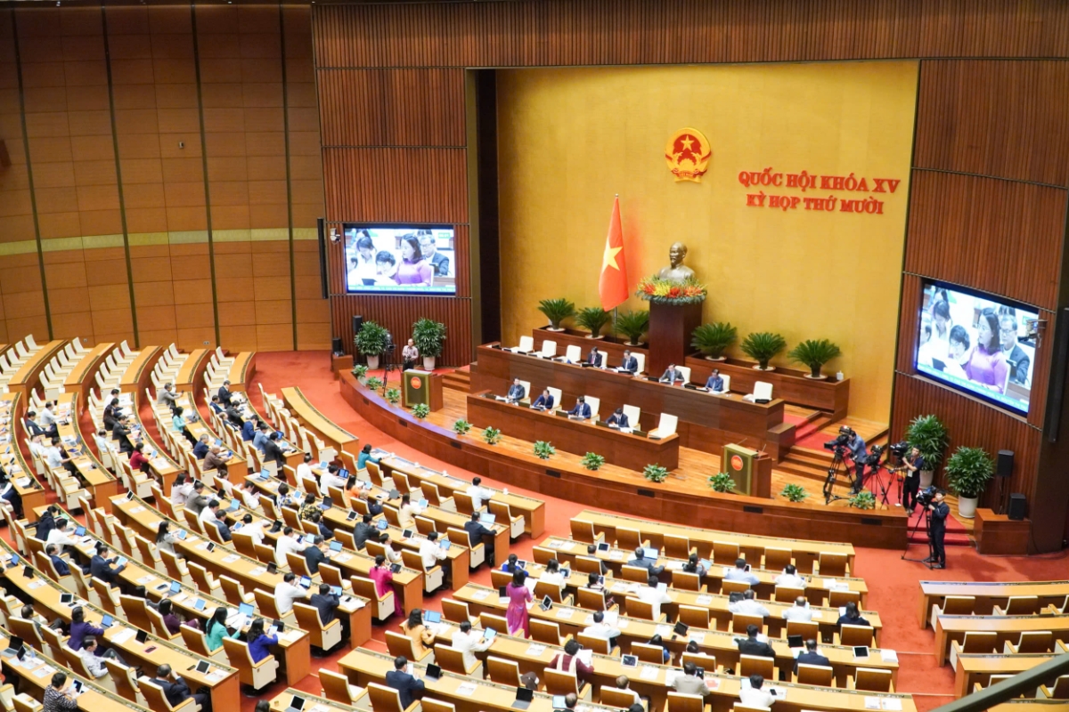 Quốc hội thảo luận về dự án Luật Viên chức. Ảnh: Quochoi.vn.