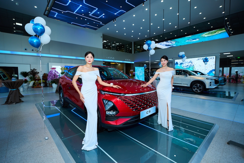 <i>O&J Biên Hòa nằm tại vòng xoay Bửu Long, vị trí trung tâm kết nối các tuyến giao thông trọng yếu giữa Đồng Nai – TP.HCM, đồng thời là cửa ngõ đi các tỉnh miền Đông Nam Bộ. Đây là một trong những vị trí đắc địa bậc nhất cho ngành ô tô tại địa phương.</i>