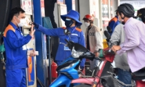 Giá xăng dầu tăng giảm trái chiều, tiếp tục chi sử dụng Quỹ Bình ổn