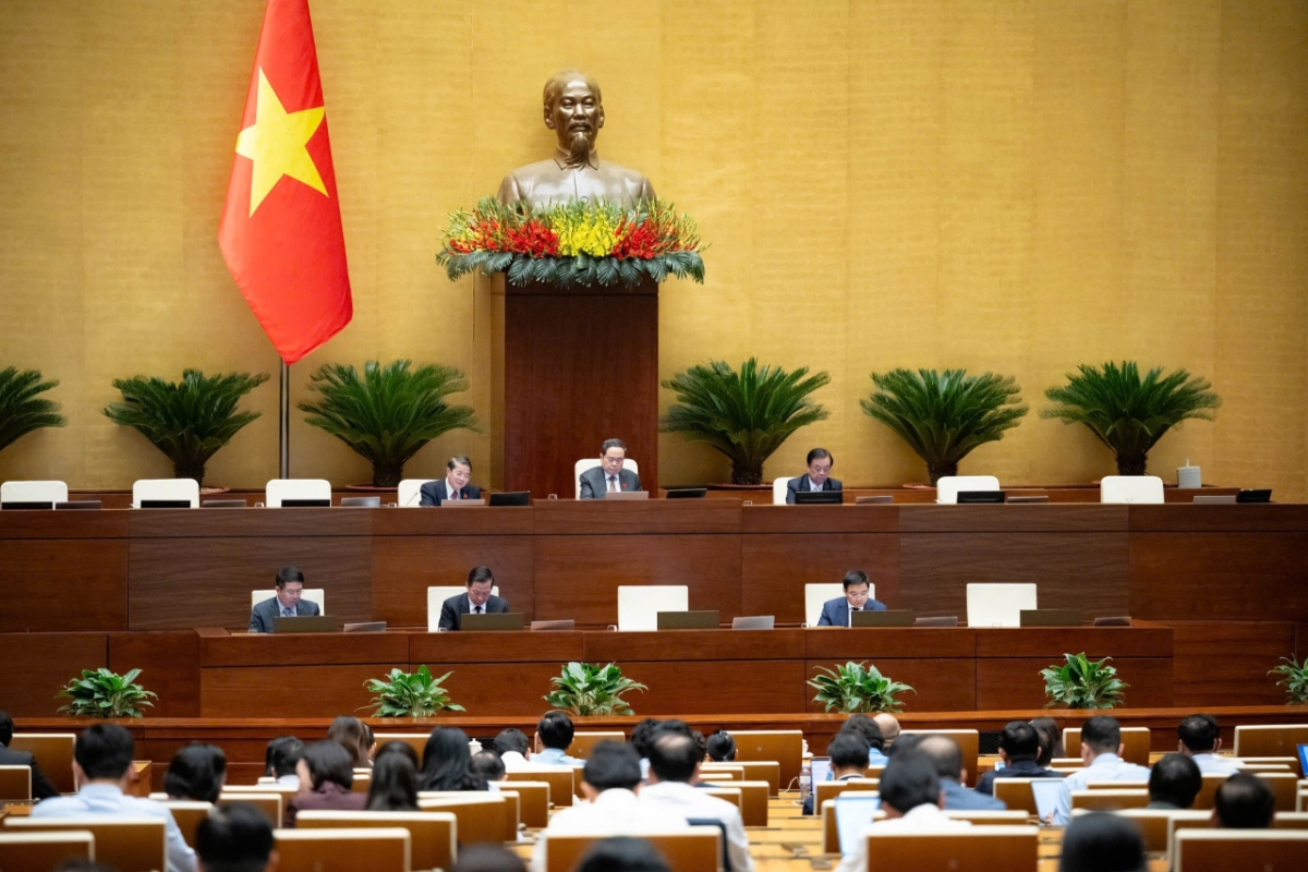 Quang cảnh phiên họp